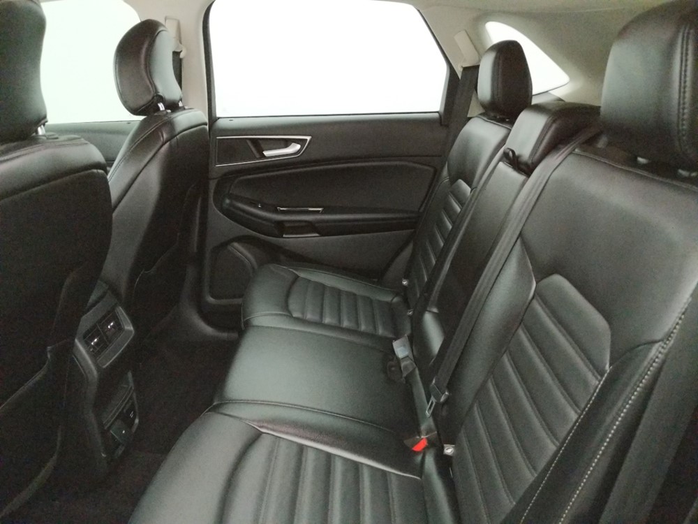 2016 Ford Edge - Driver Rear Seat