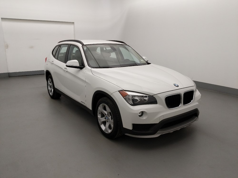 2015 BMW X1 - Passenger Front Bumper