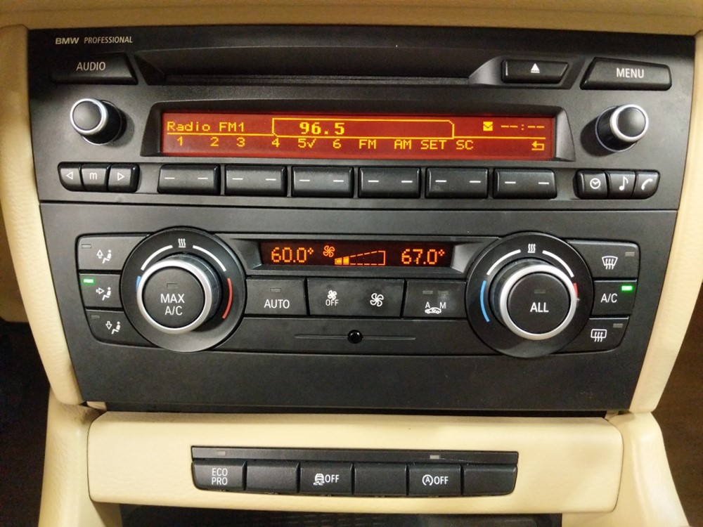 2015 BMW X1 - Stereo Package