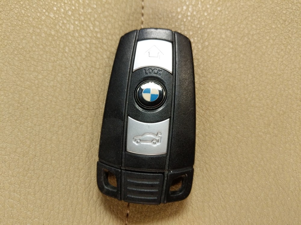 2015 BMW X1 - Keys