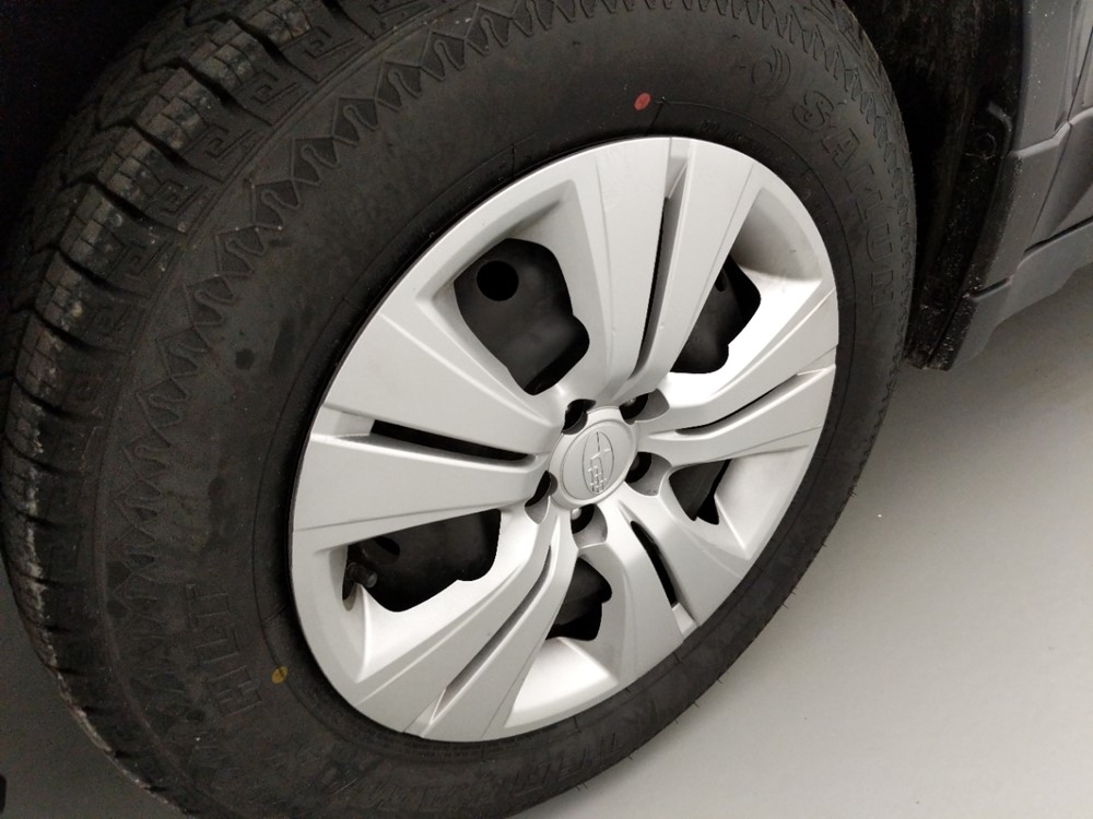 2013 Subaru Outback - Wheel