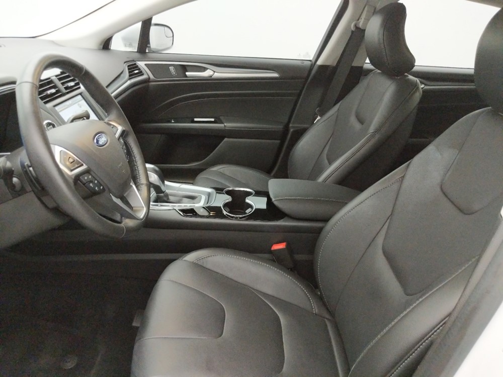 2015 Ford Fusion - Driver Front Seat
