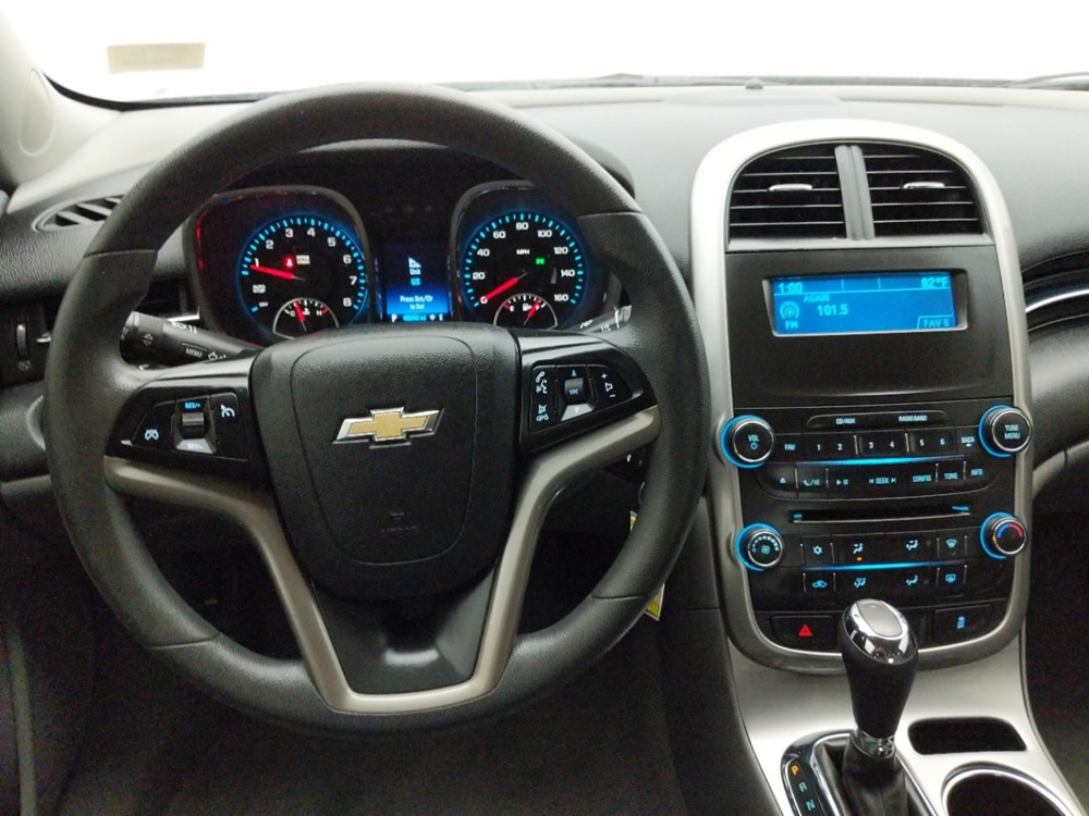 2014 Chevrolet Malibu - Driver Dash