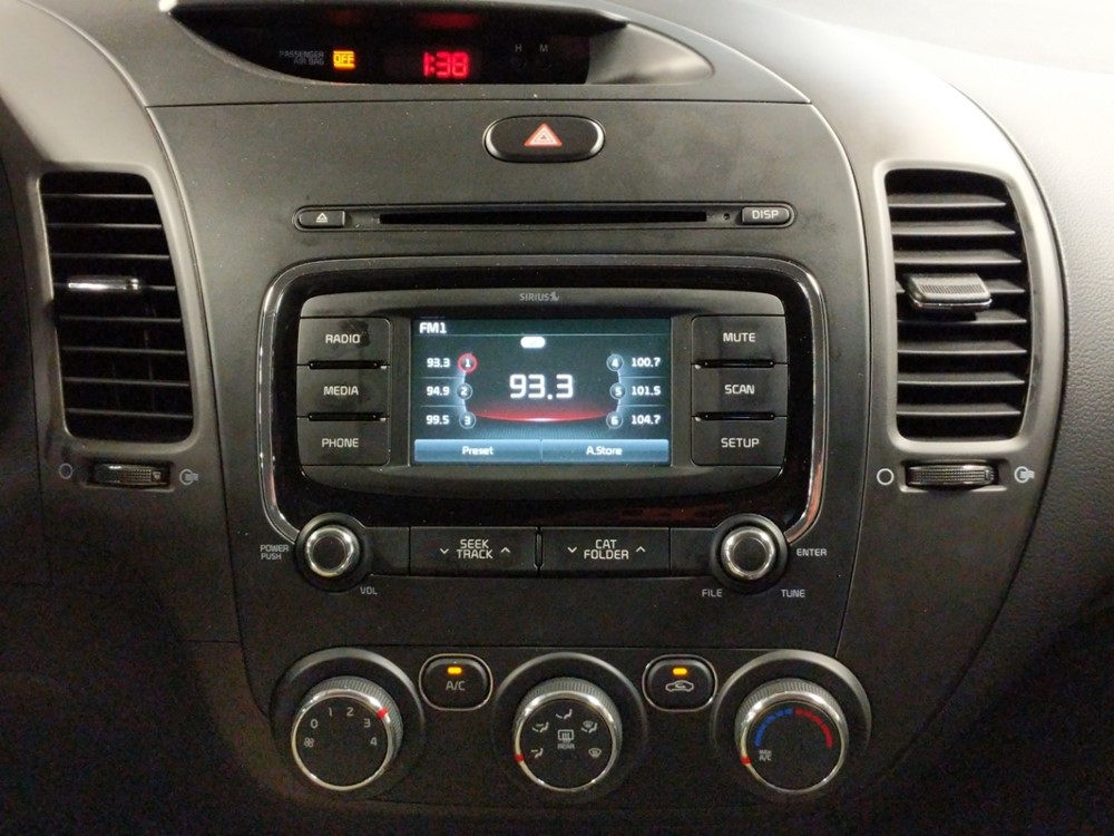 2017 Kia Forte - Stereo Package