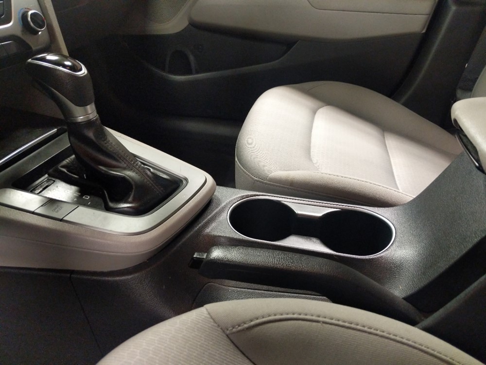 2017 Hyundai Elantra - Center Console/Cup Holders