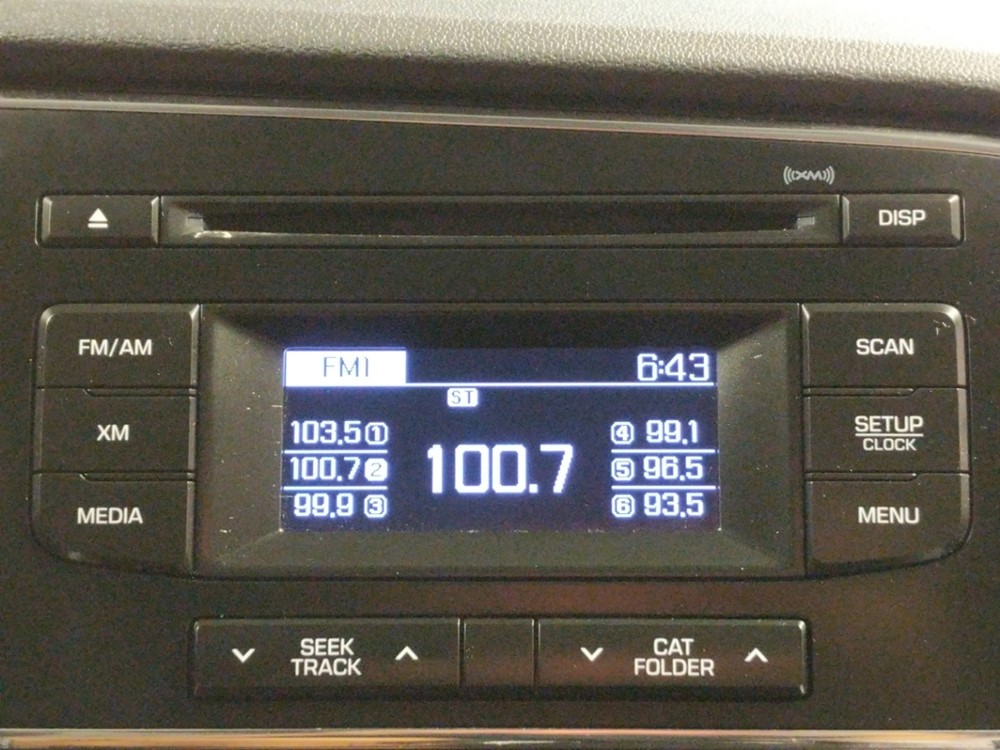 2017 Hyundai Elantra - Stereo Package