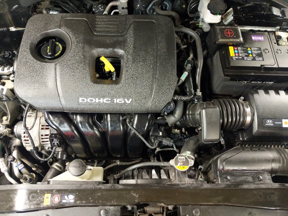 2017 Hyundai Elantra - Engine