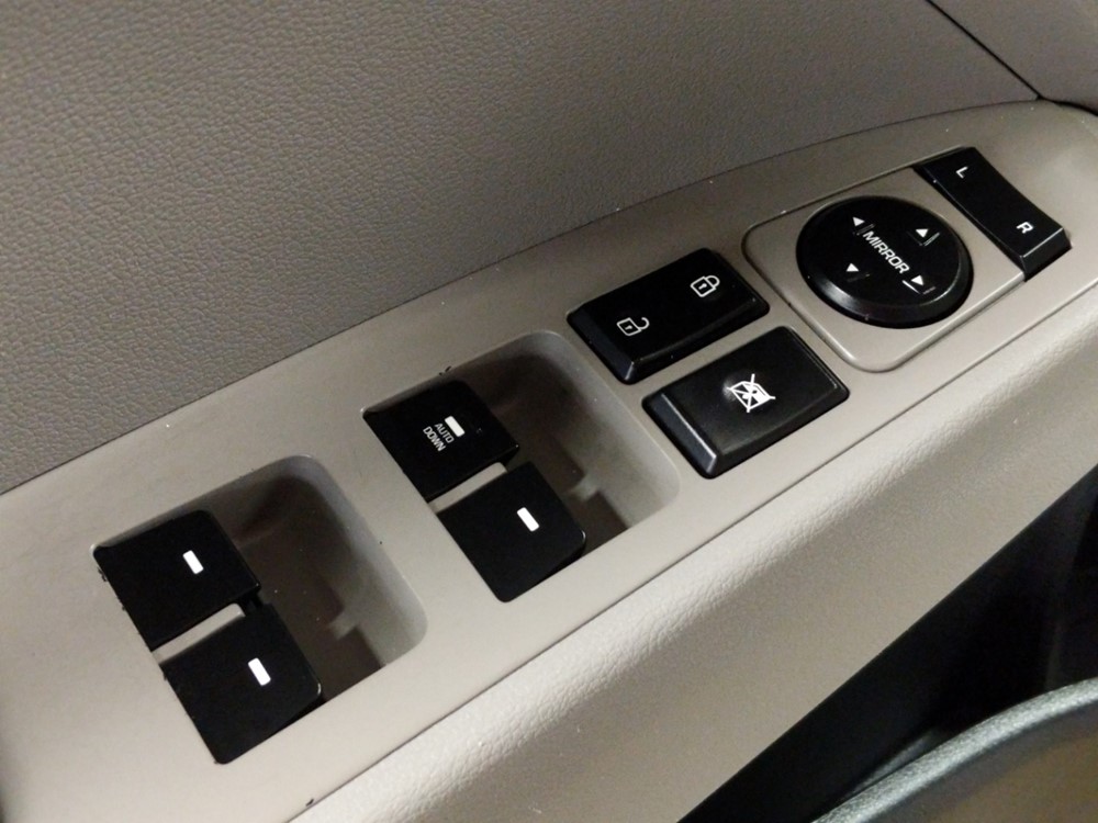 2017 Hyundai Elantra - Driver Power Windows/Lock Control