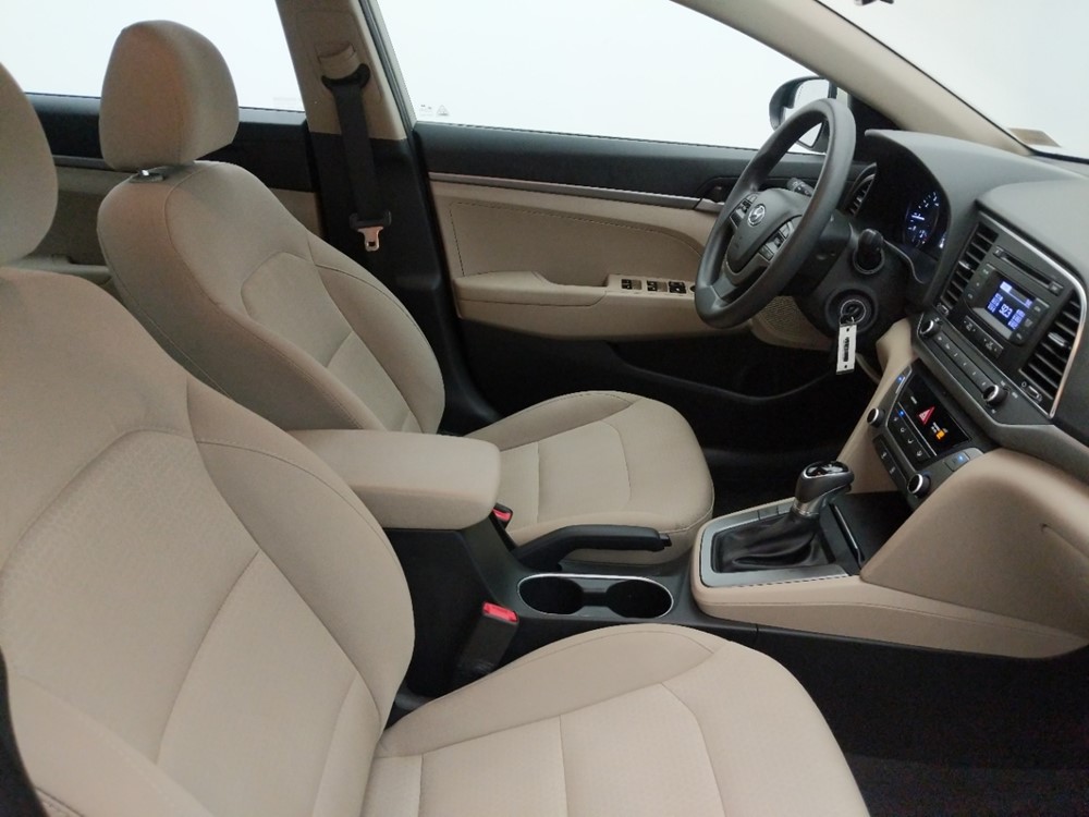 2017 Hyundai Elantra - Passenger Front Seat