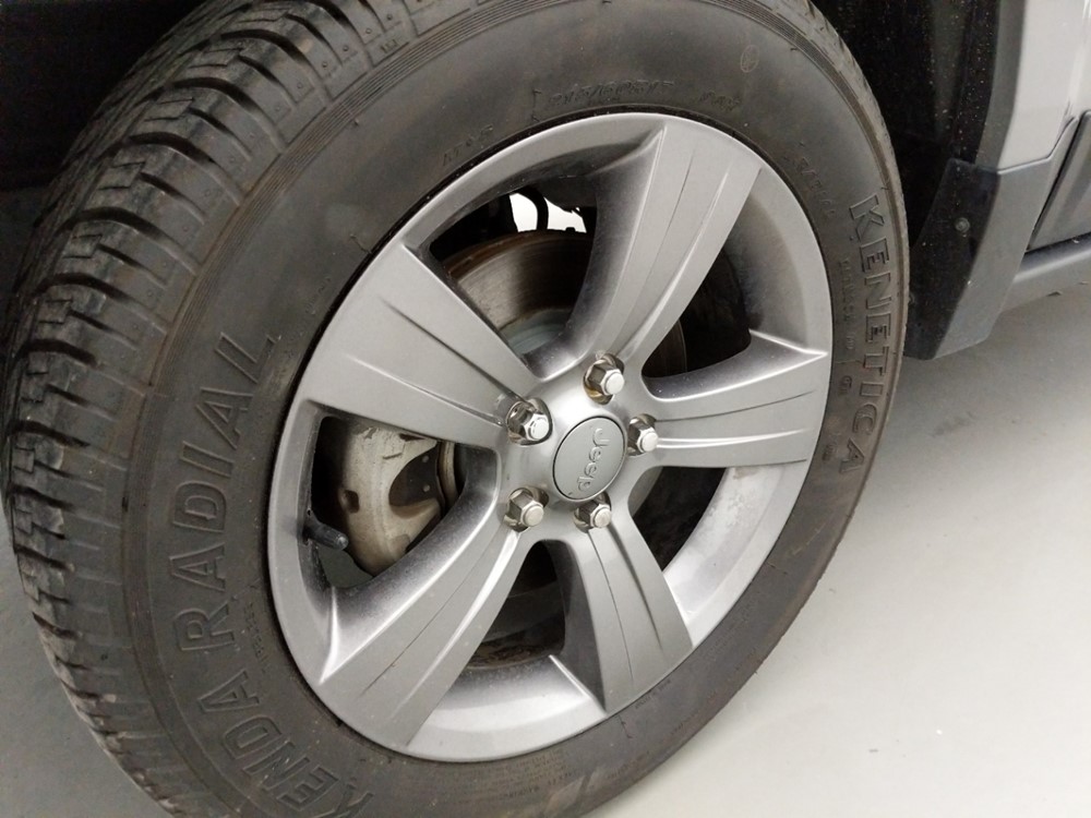 2016 Jeep Patriot - Wheel
