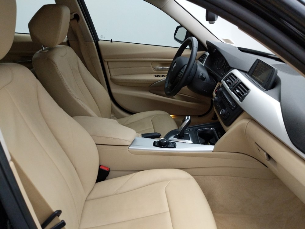 2013 BMW 328i - Passenger Front Seat