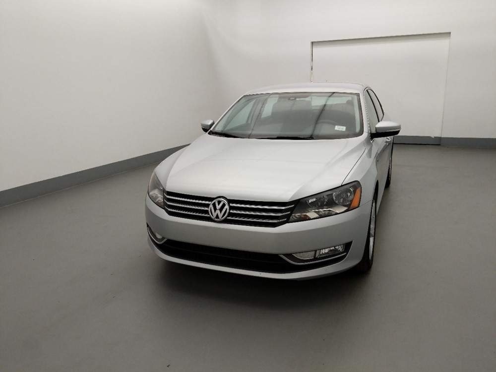 2015 Volkswagen Passat - Driver Front Hood