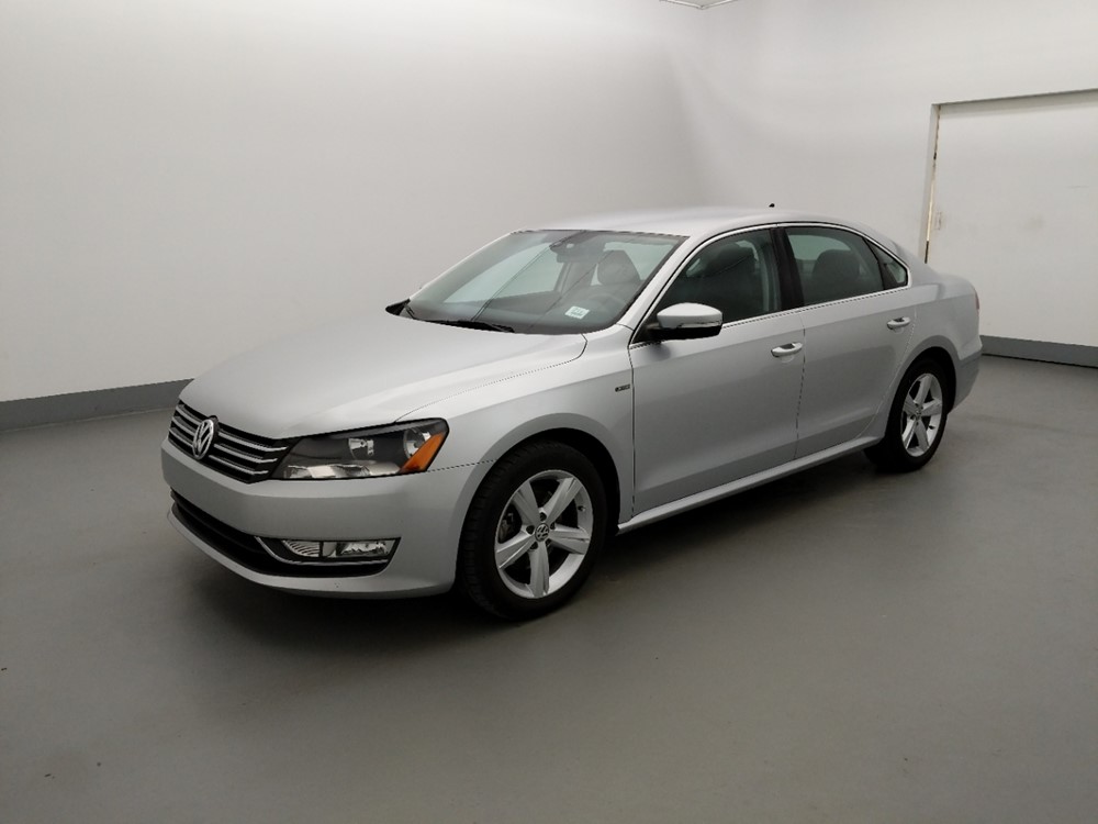 2015 Volkswagen Passat - Driver Front Side