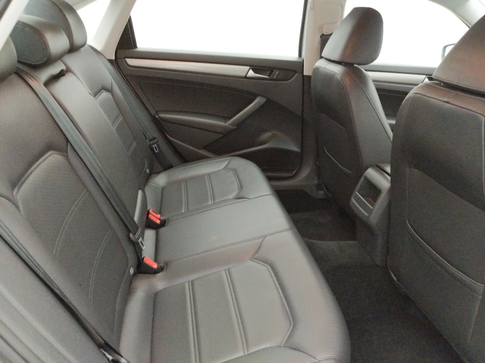 2015 Volkswagen Passat - Passenger Rear Seat