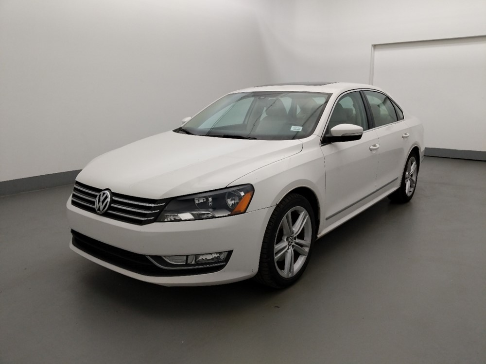Used 2015 Volkswagen Passat Driver Front Bumper