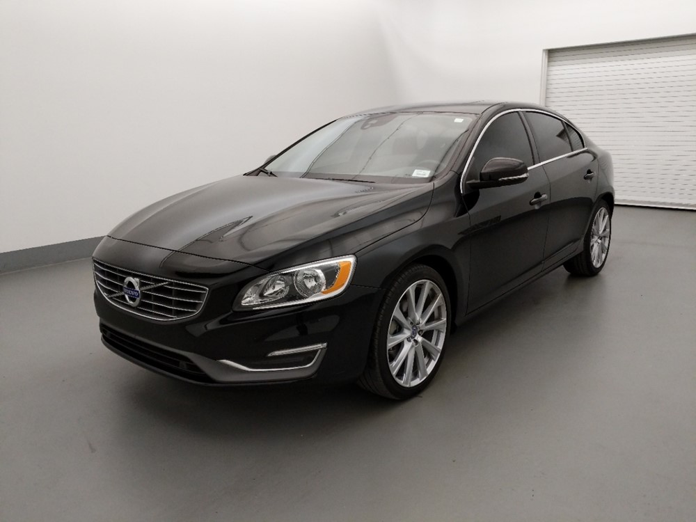 Used 2017 Volvo S60 Driver Front Bumper