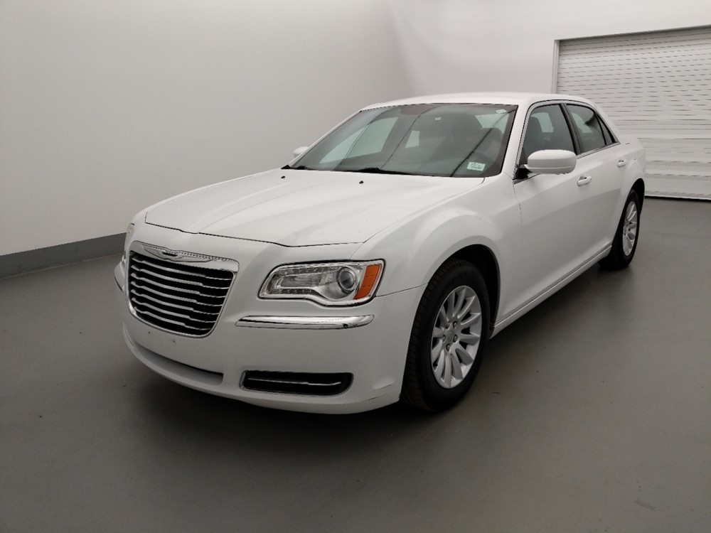 Used 2014 Chrysler 300 Driver Front Bumper
