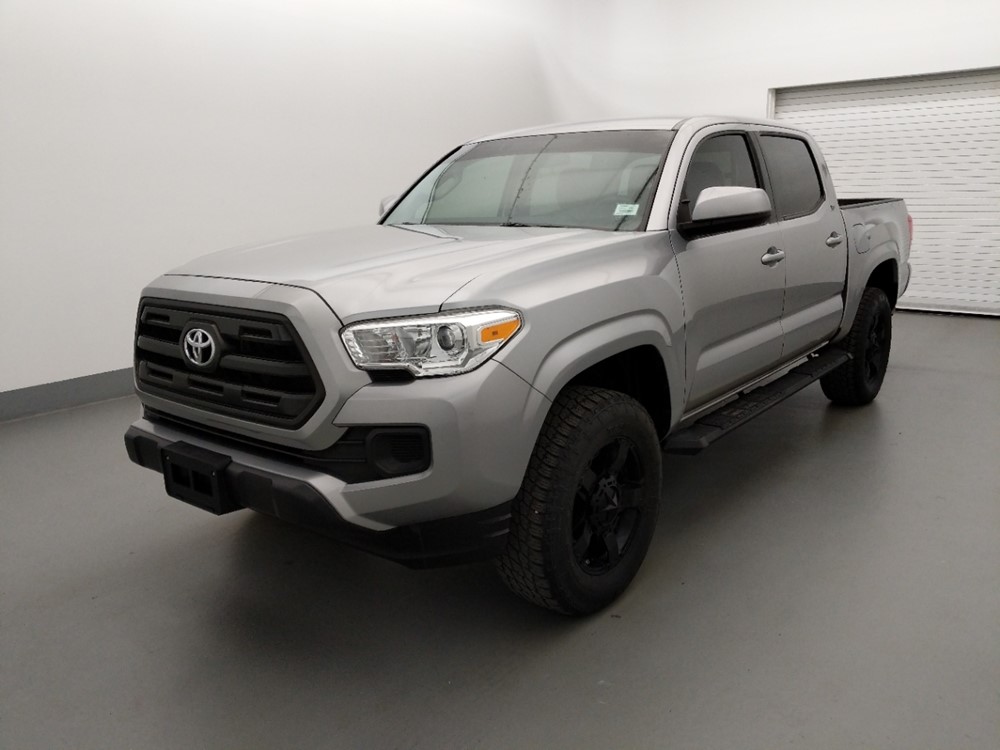 Used 2016 Toyota Tacoma Driver Front Bumper