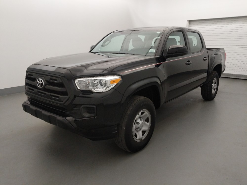 Used 2016 Toyota Tacoma Driver Front Bumper