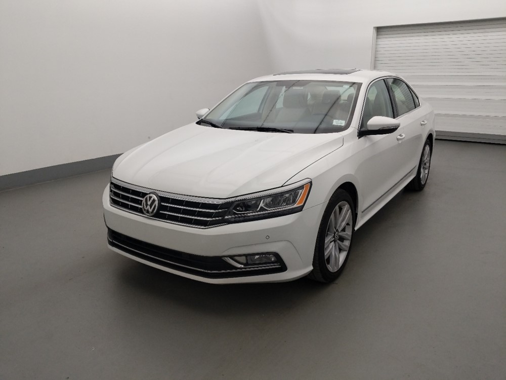 Used 2017 Volkswagen Passat Driver Front Bumper