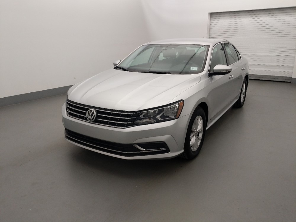 Used 2016 Volkswagen Passat Driver Front Bumper