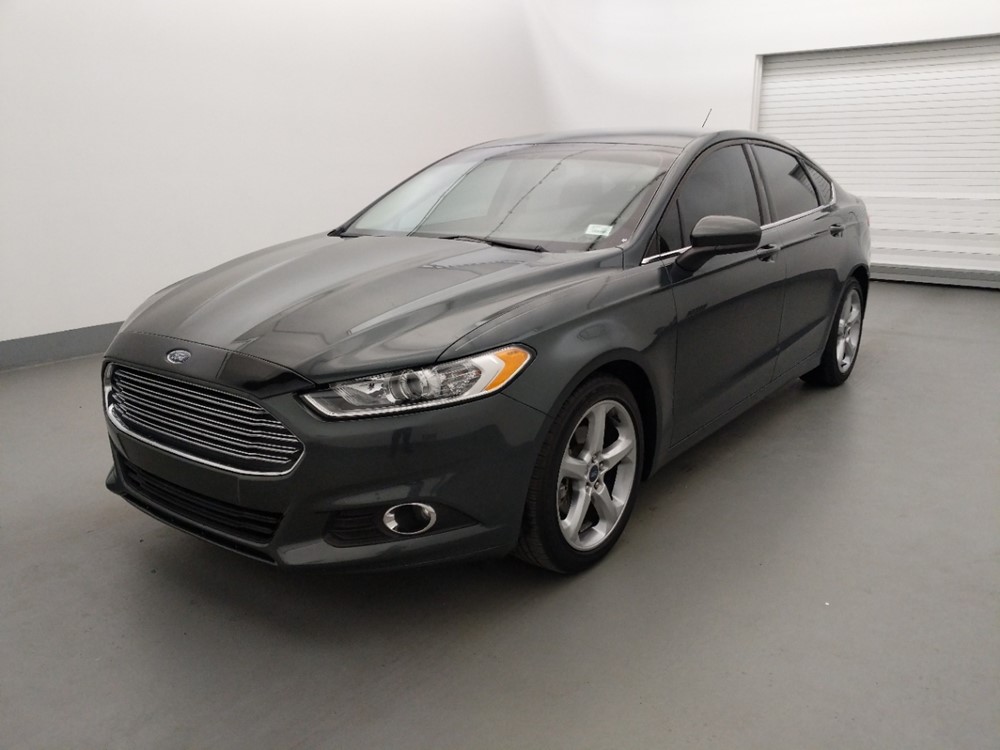 Used 2016 Ford Fusion Driver Front Bumper