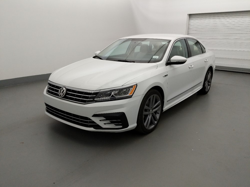 Used 2017 Volkswagen Passat Driver Front Bumper
