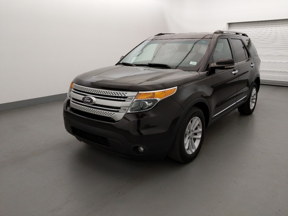 Used 2013 Ford Explorer Driver Front Bumper