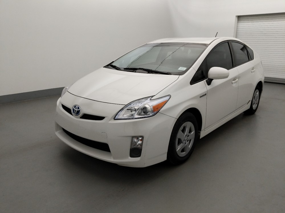 Used 2011 Toyota Prius Driver Front Bumper