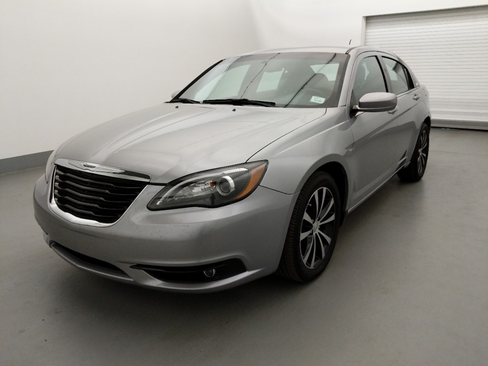 Used 2014 Chrysler 200 Driver Front Bumper