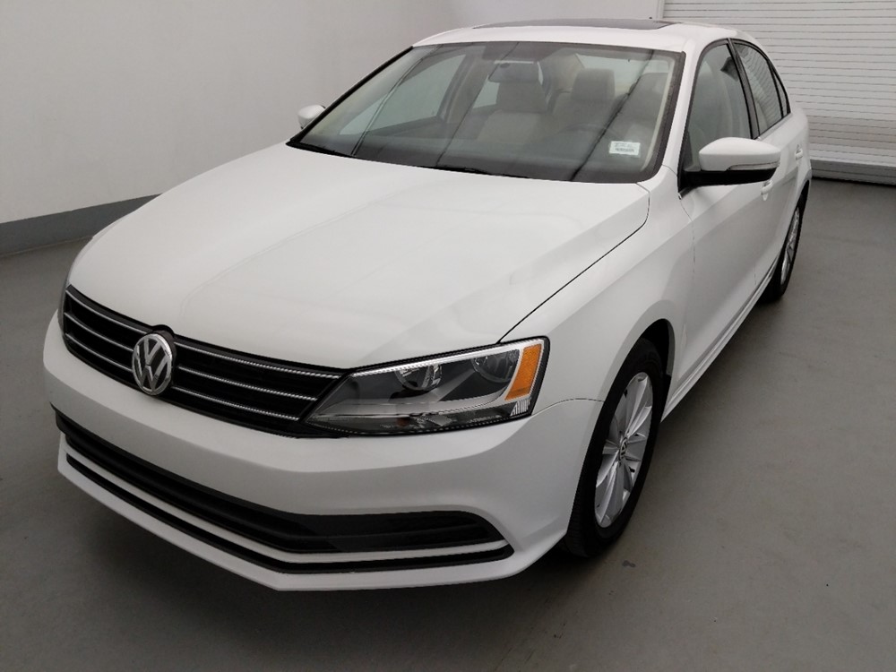 Used 2016 Volkswagen Jetta Driver Front Bumper