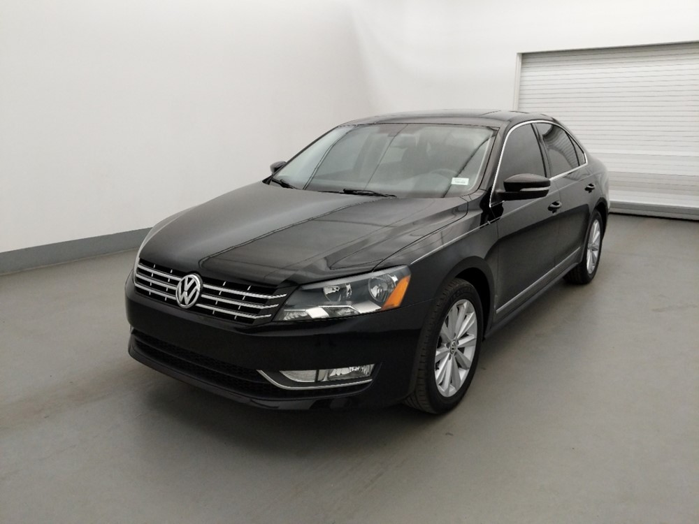 Used 2013 Volkswagen Passat Driver Front Bumper