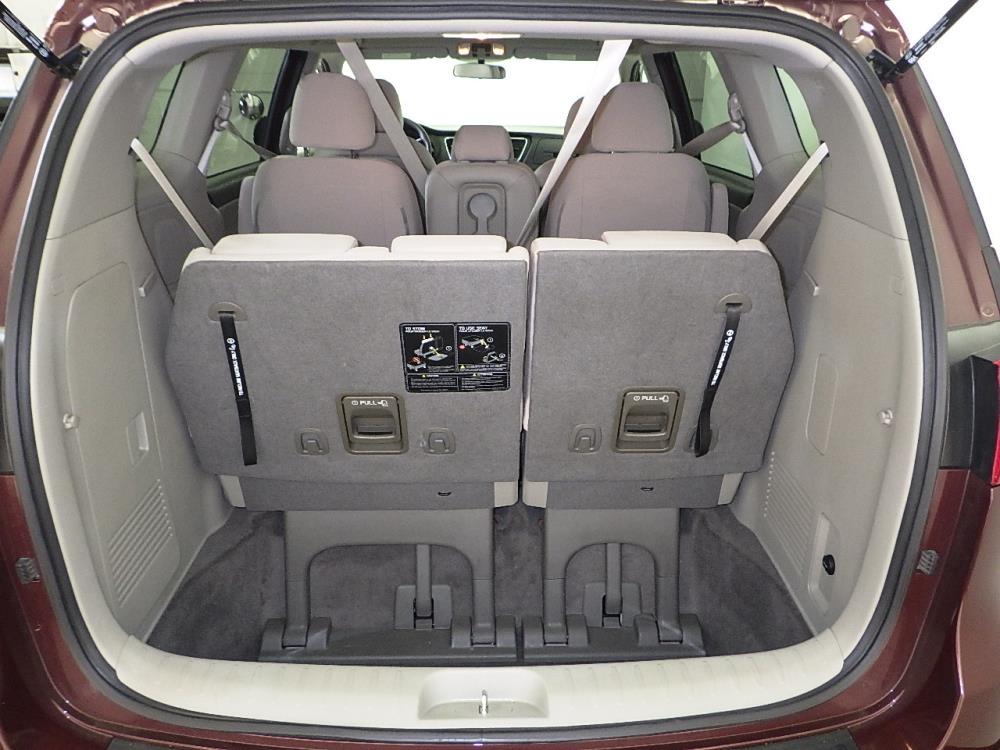 2017 Kia Sedona - Trunk