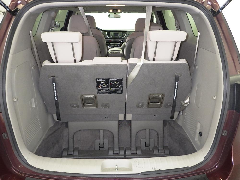 2017 Kia Sedona - Trunk