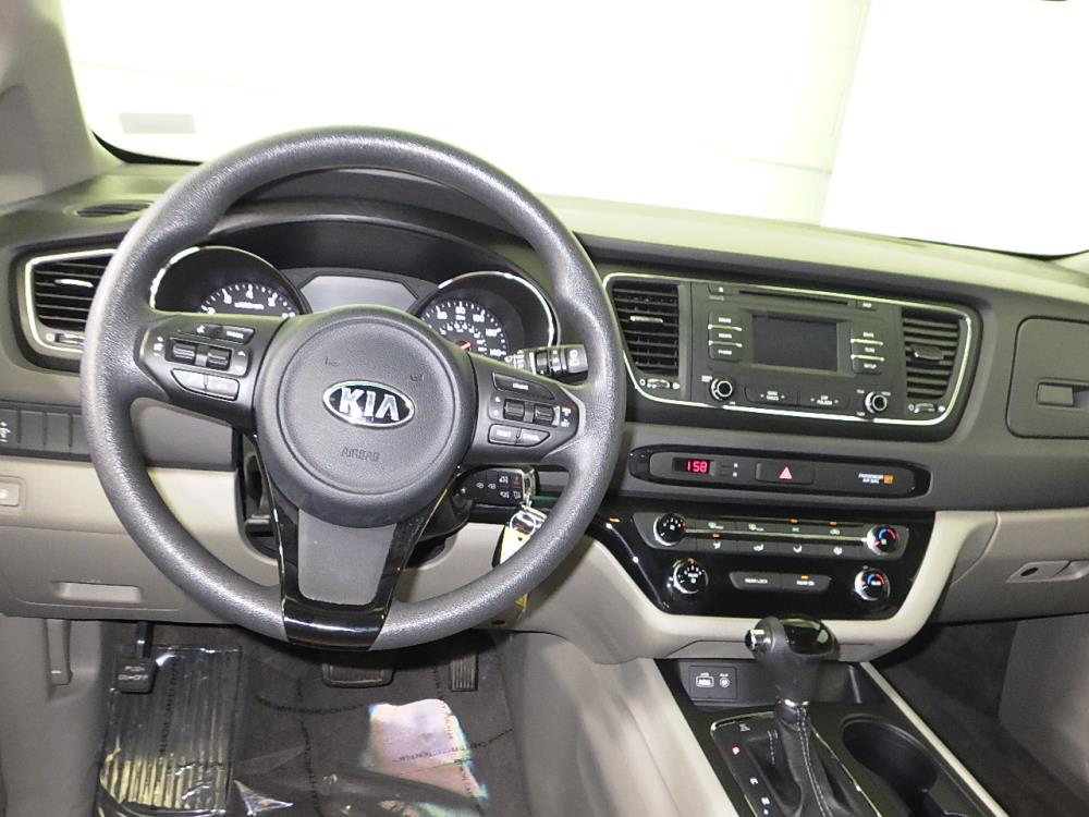 2017 Kia Sedona - Driver Dash