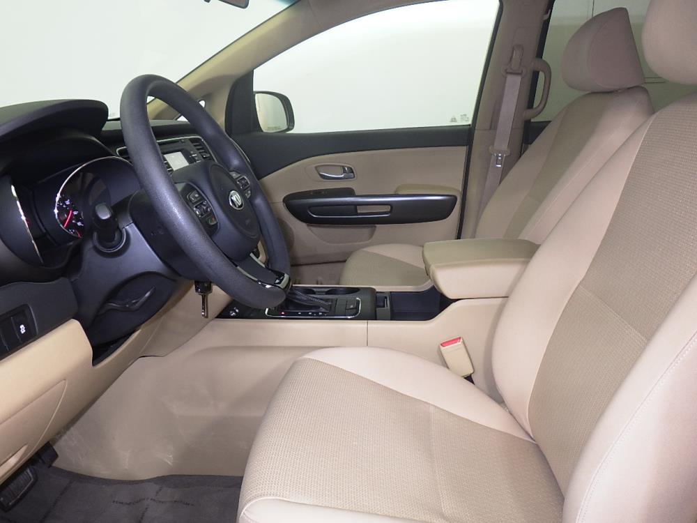 2017 Kia Sedona - Driver Front Seat
