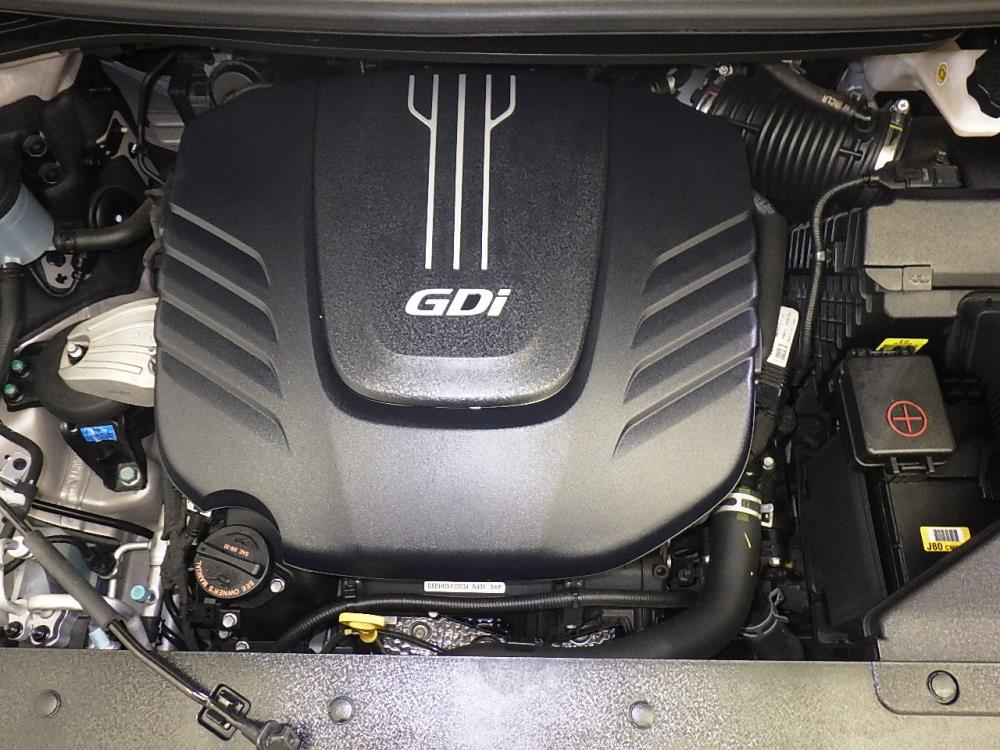 2017 Kia Sedona - Engine