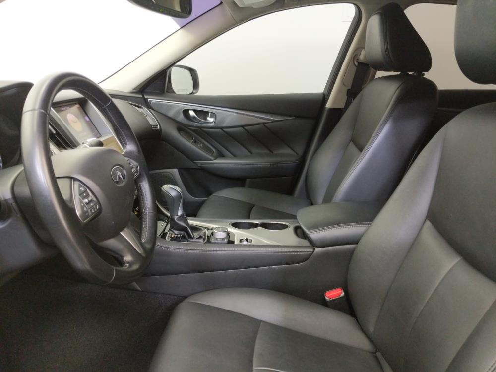 2015 INFINITI Q50 - Driver Front Seat