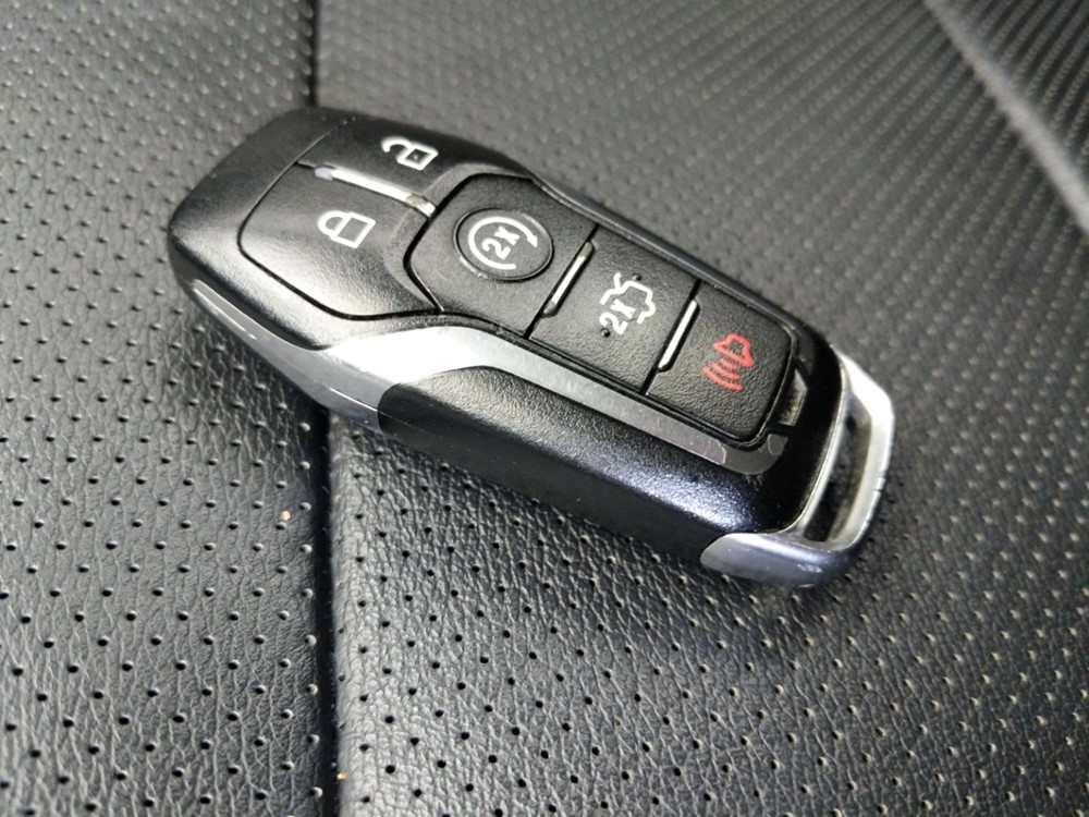 2017 Ford Mustang - Keys
