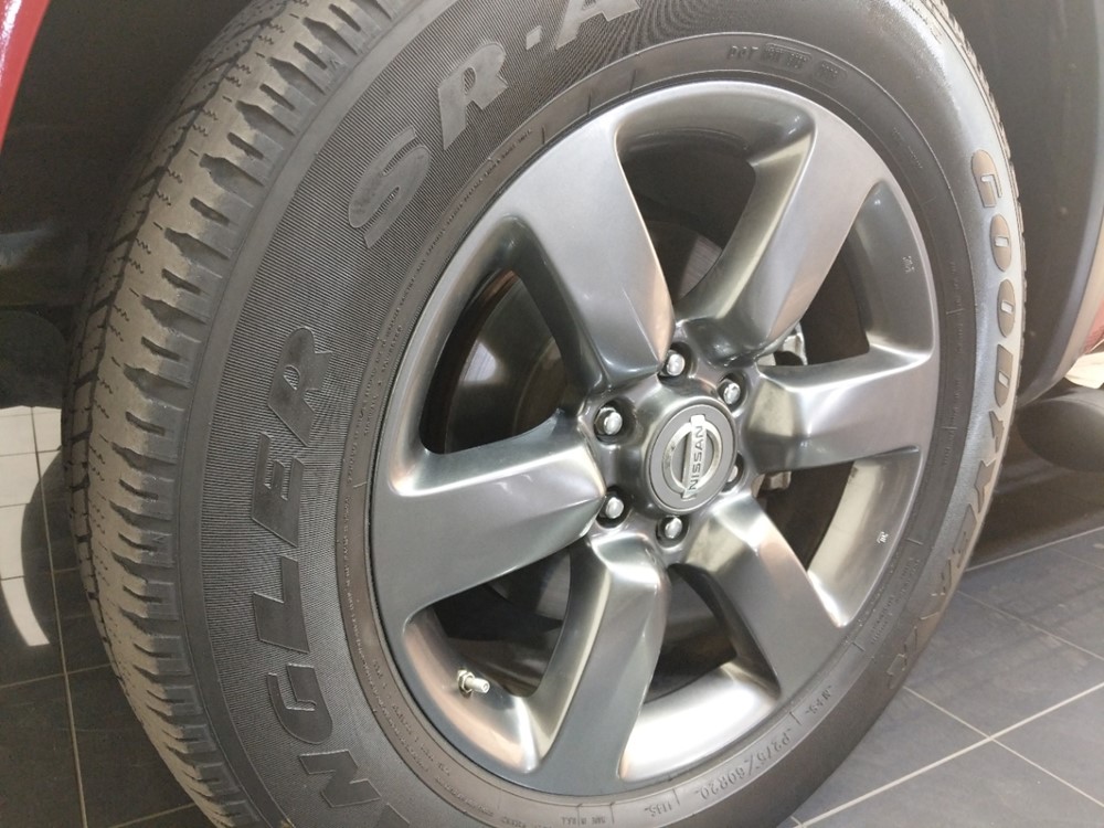 2015 Nissan Titan - Wheel