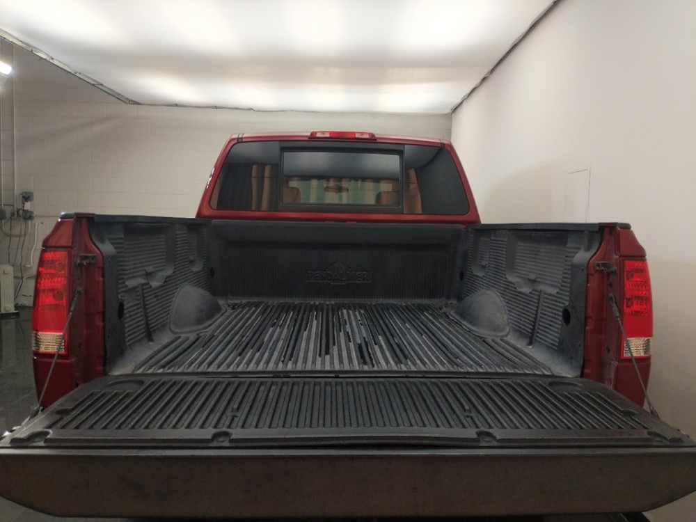 2015 Nissan Titan - Trunk