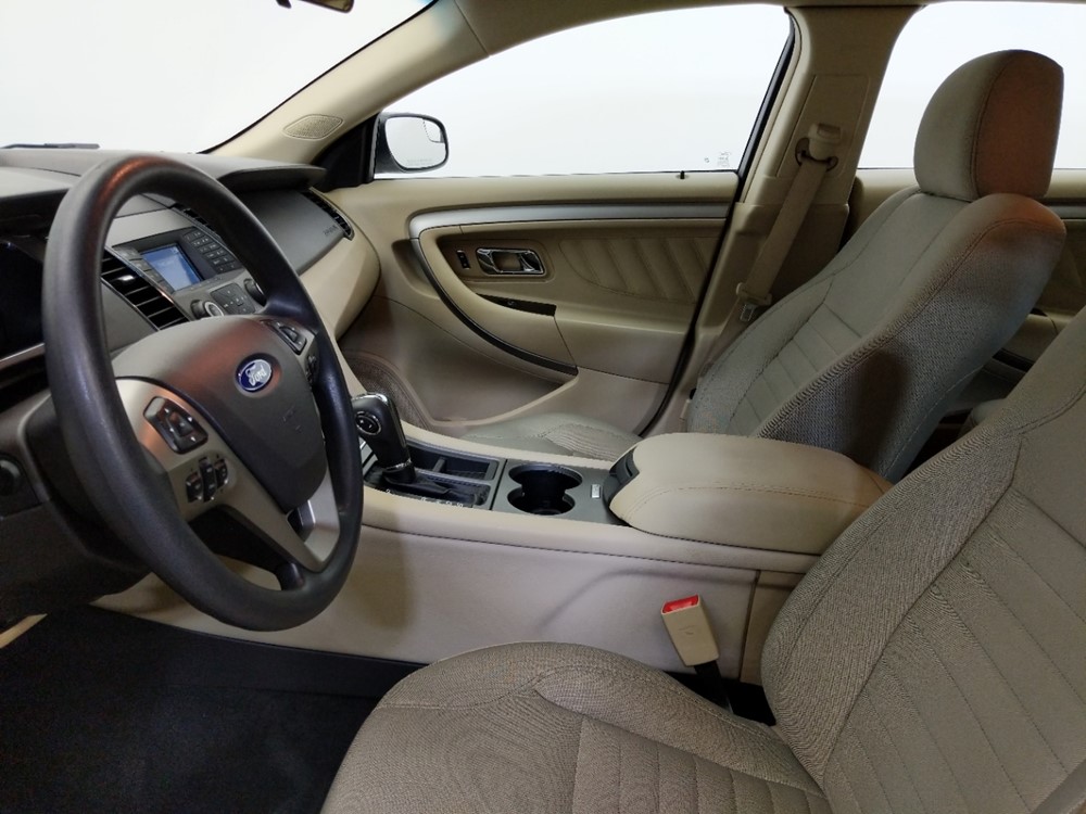 2016 Ford Taurus - Driver Front Seat