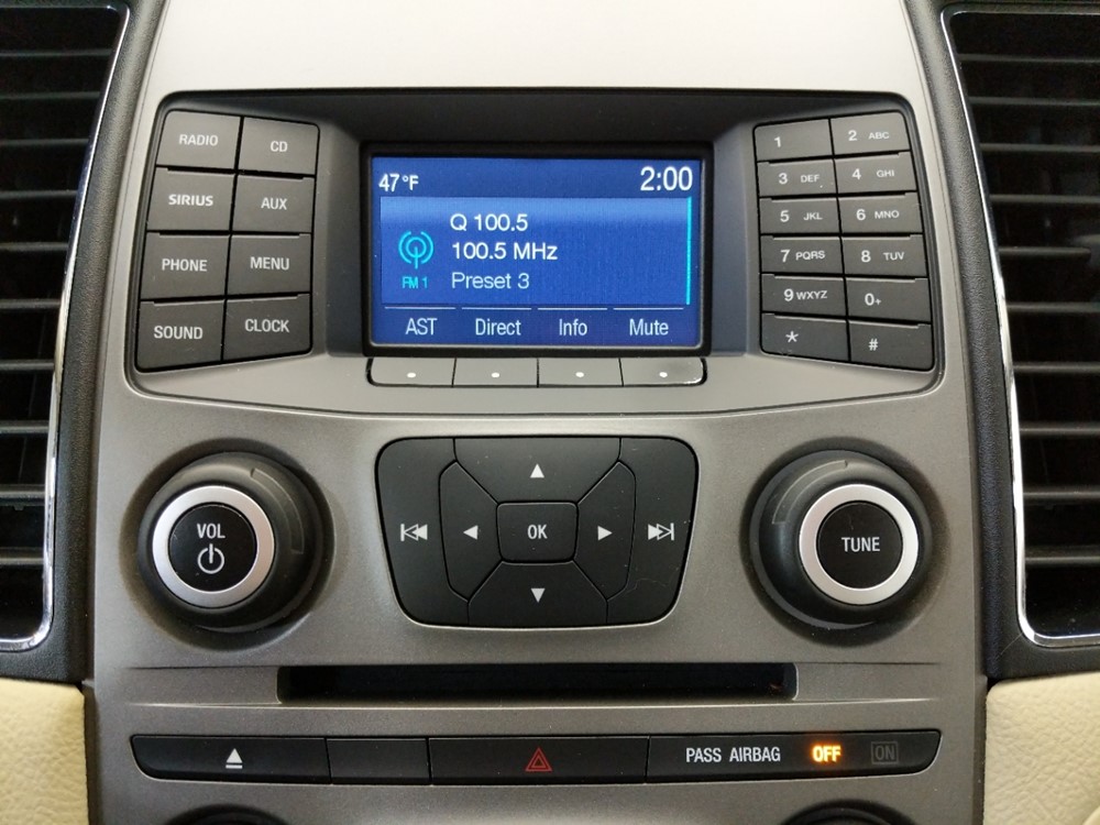 2016 Ford Taurus - Stereo Package