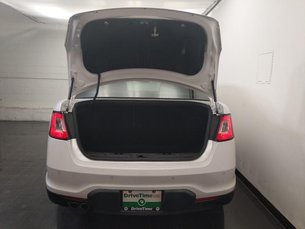 2010 Ford Taurus - Trunk