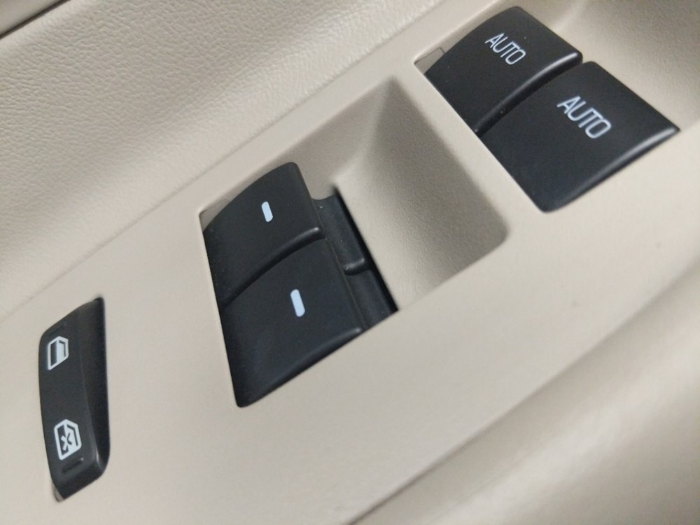 2010 Ford Taurus - Driver Power Windows/Lock Control