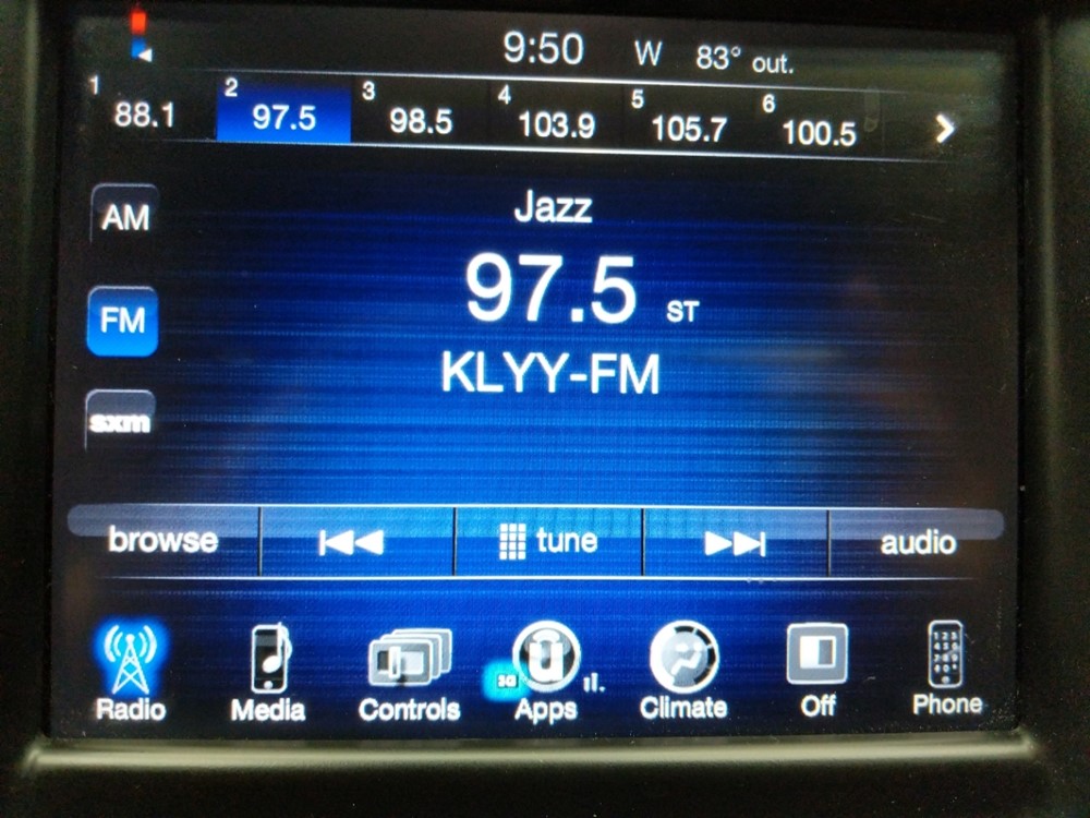 2016 Chrysler 200 - Stereo Package