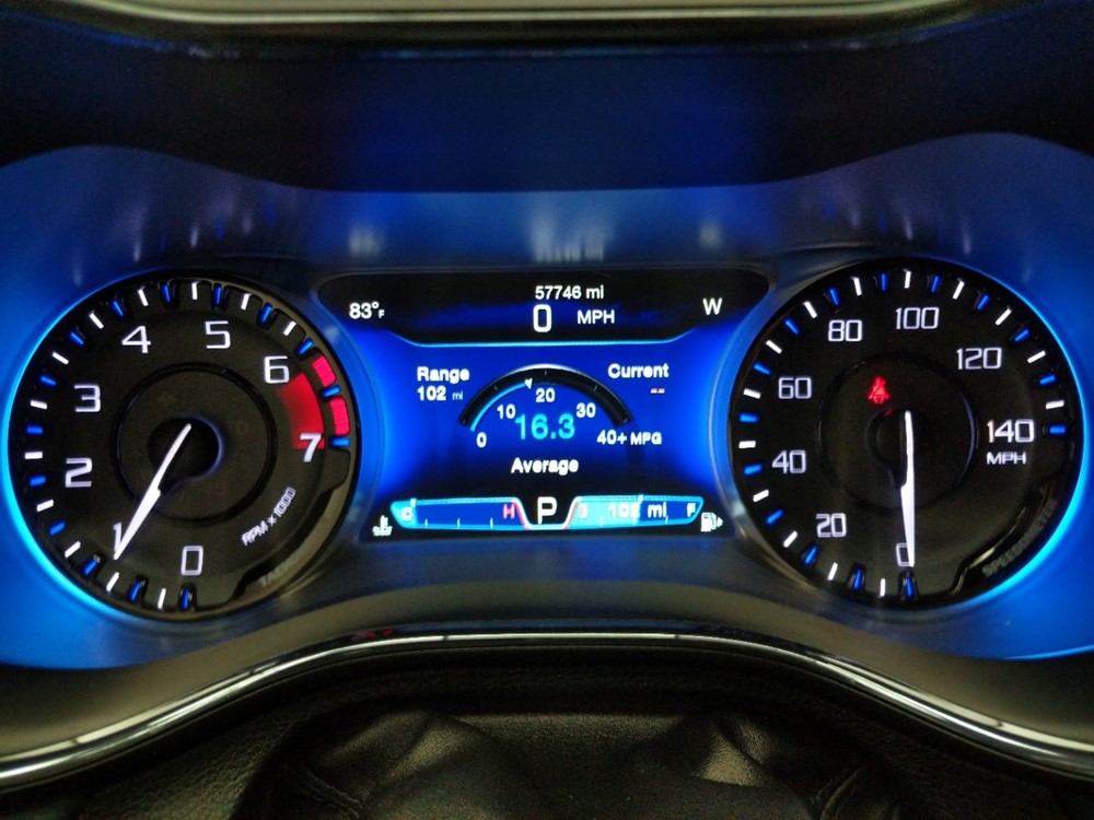 2016 Chrysler 200 - Odometer Close Up