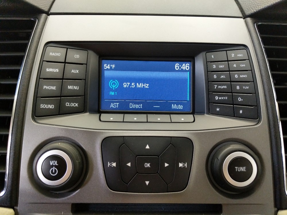 2015 Ford Taurus - Stereo Package