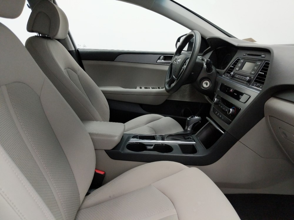 2017 Hyundai Sonata - Passenger Front Seat