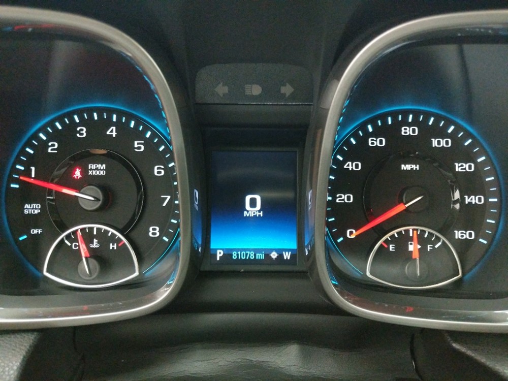 2016 Chevrolet Malibu - Odometer Close Up